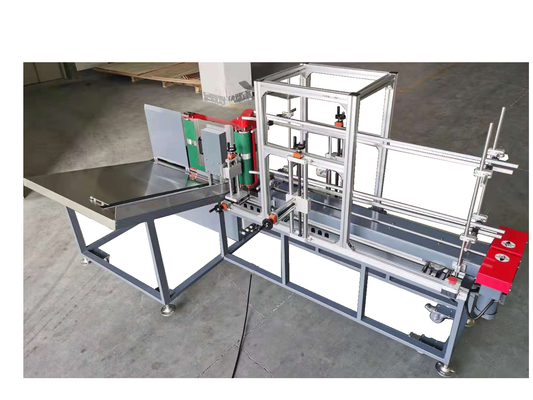 Automatische ontvanger gegolfde kartonnen voedingsmachine Verticale behuizing Type